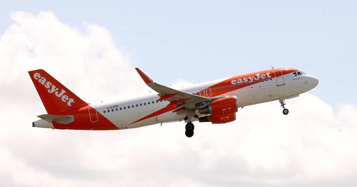 Manchester'dan kalkan EasyJet uçağı havadayken rotasını değiştirmek zorunda kaldı: 'Kontrolümüz dışında'