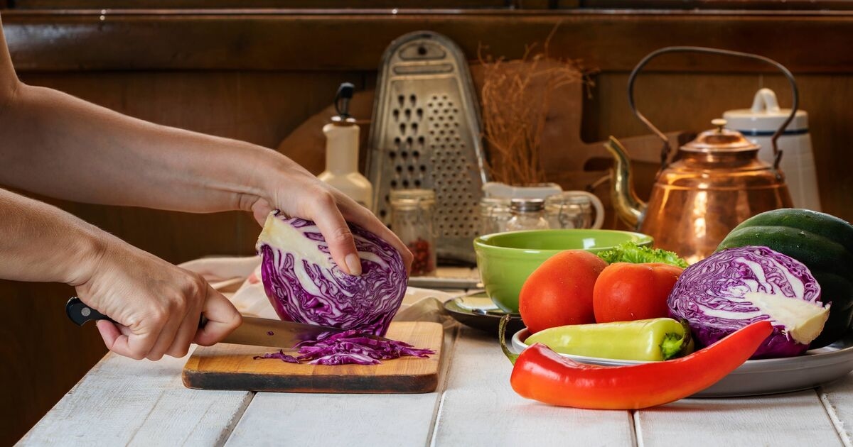 Professor says 79p supermarket food slashes cholesterol