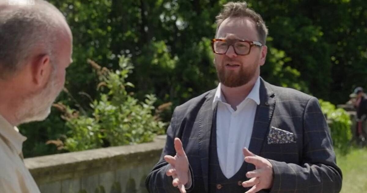 Antiques Roadshow uzmanı, konuğun fiyat etiketine rağmen teyzesinin heykelini satmayı reddetmesi üzerine hayal kırıklığına uğradı