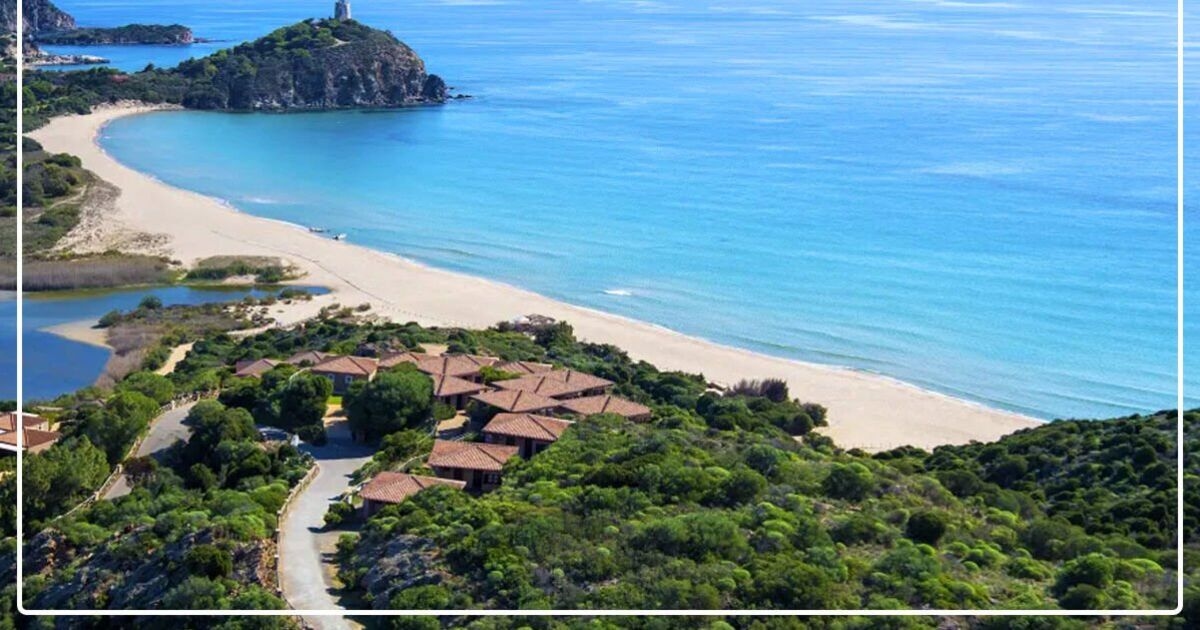 Baia di Chia review: Private villas, picturesque beaches and pink flamingos in Sardinia