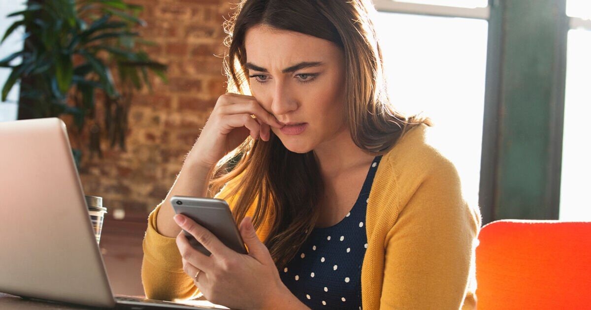Se insta a cualquier persona que tenga un teléfono a realizar estas dos comprobaciones de seguridad antes de instalar una aplicación.