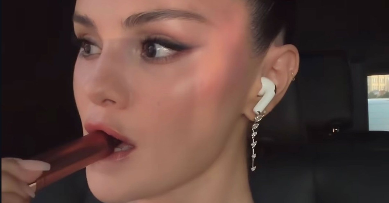 Selena Gomez Wore $40,000 Worth of Jewels to Taylor Swift's Wedding Rehearsal Dinner—Here's a Close-Up Look