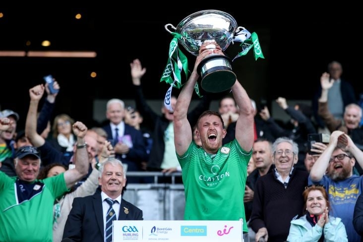 Ring Cup winning manager Rogers steps down