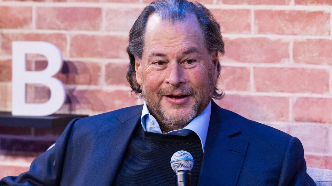 Миллиардер Salesforce Марк Бениофф извинился за предложение активировать Национальную гвардию в Сан-Франциско