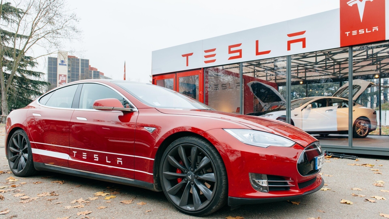 Tesla'nın Rakamları Ortaya Çıktı ve İyi Değil