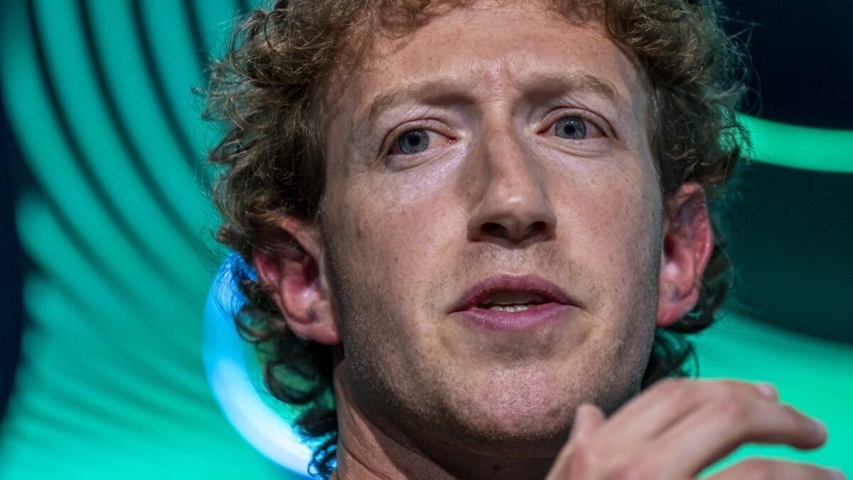 Mark Zuckerberg Hayatınızı Zaten Biliyor. Şimdi Yapay Zekasının Onu Yönetmesini İstiyor