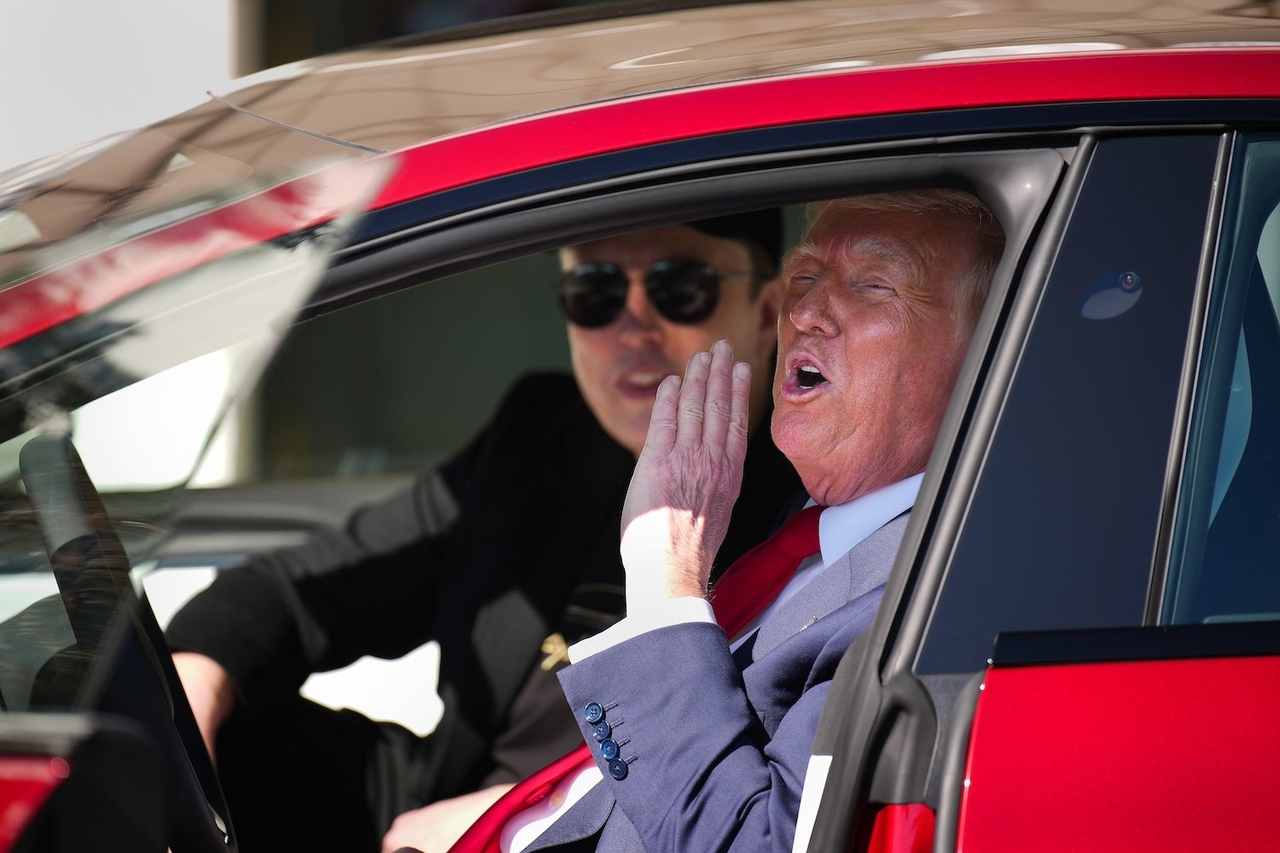 Grok, Trump'ın 'Şişman Vuruş' Yapan Bir İş Adamı Hikayesinin Elon Musk ile İlgili Olduğunu Düşünüyor