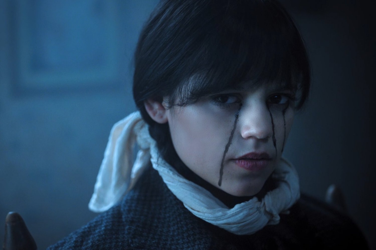 Las escenas iniciales de la segunda temporada de 'Wednesday' nos presentan su verano salvaje