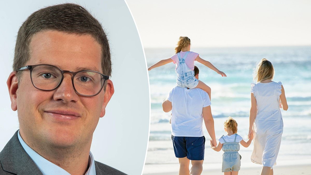 LEE BOYCE dice que los padres DEBERÍAN ser multados por llevar a sus hijos de vacaciones durante el período escolar. Aquí hay tres ideas para ayudar a las familias a tener unas vacaciones más económicas.