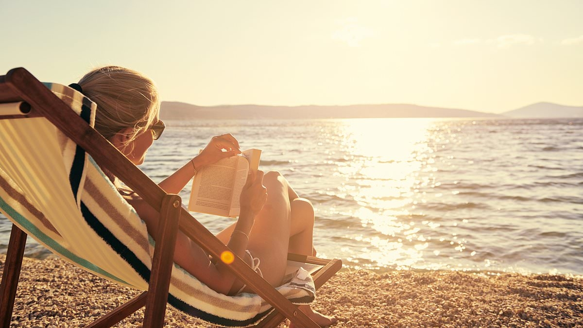 Las recomendaciones de nuestros críticos sobre los mejores libros para llenar tus estanterías... y tus maletas este verano.