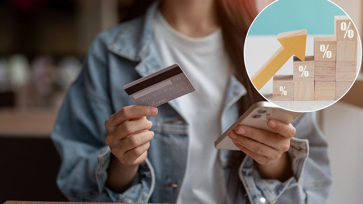 Kreditkartenunternehmen erhöhen die Zinsen für Saldenübertragungsgeschäfte