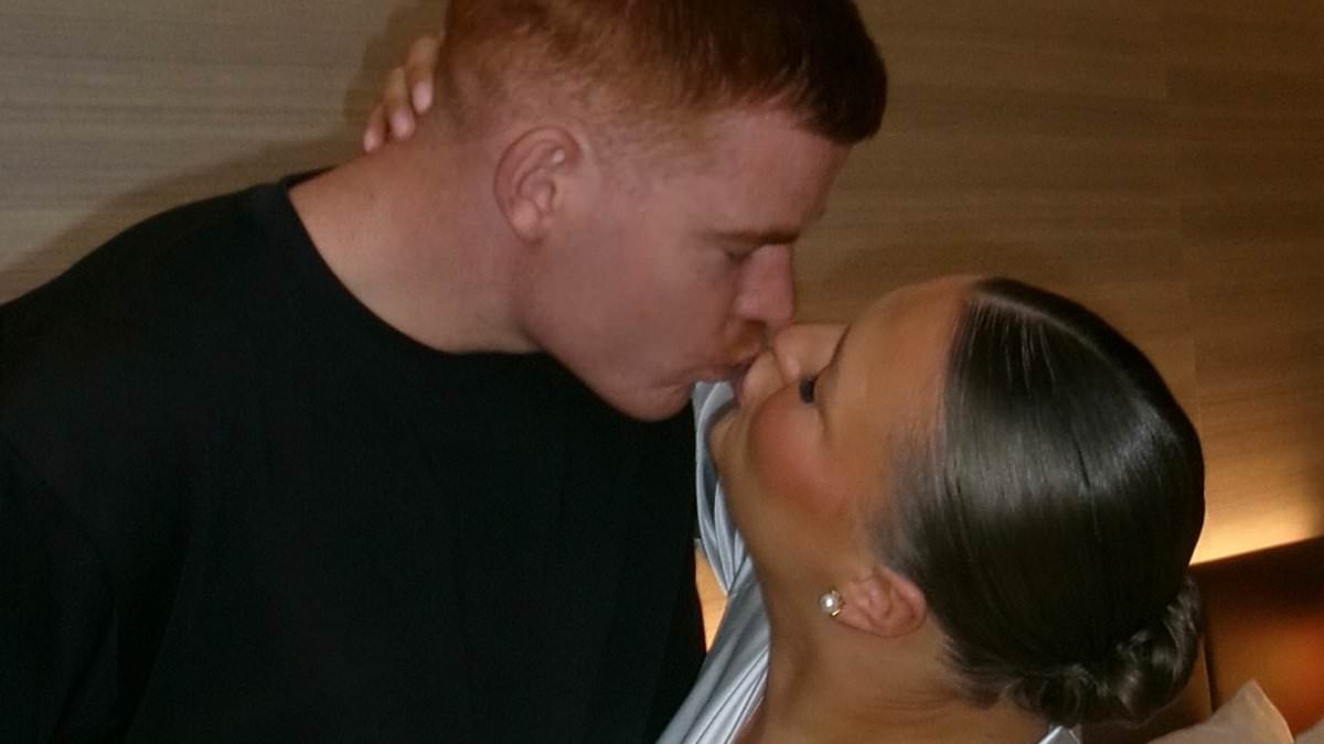 Die Frau eines Fußballers enthüllt den schrecklichen Grund, warum sie einen Privatdetektiv engagieren wollte – und die furchtbaren Folgen des Angriffs, der ihre Hochzeit ruinierte.