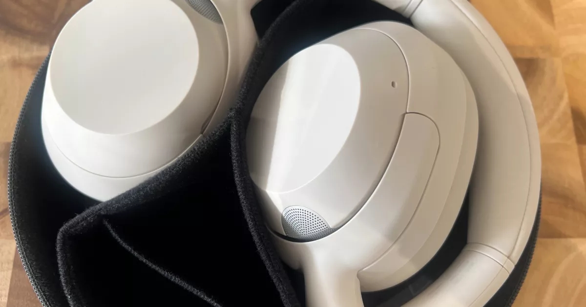 «Наушники Sony Cuy за 80 фунтов стерлингов — лучшее соотношение цены и качества. Я ношу их каждый день».