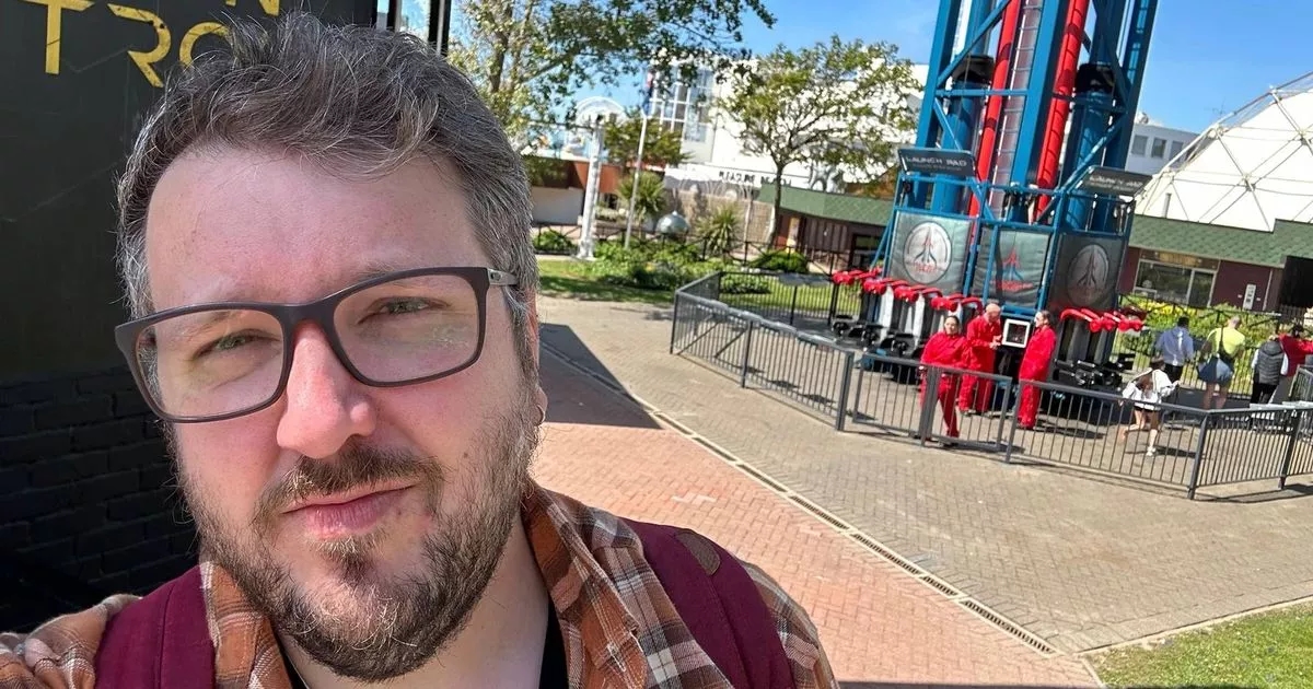'Blackpool Pleasure Beach'in en yeni eğlencesini denedim - çekingenlere göre değil'