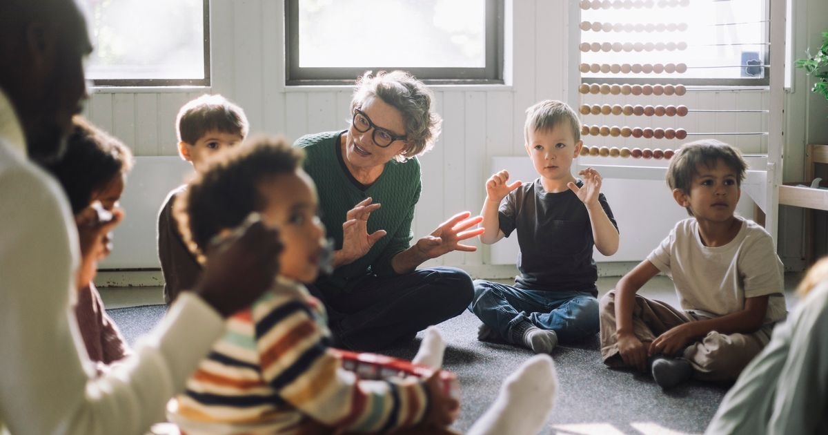 Eltern können diesen Sommer mit einem einfachen Wechsel der Kinderbetreuung bis zu 2.700 £ sparen