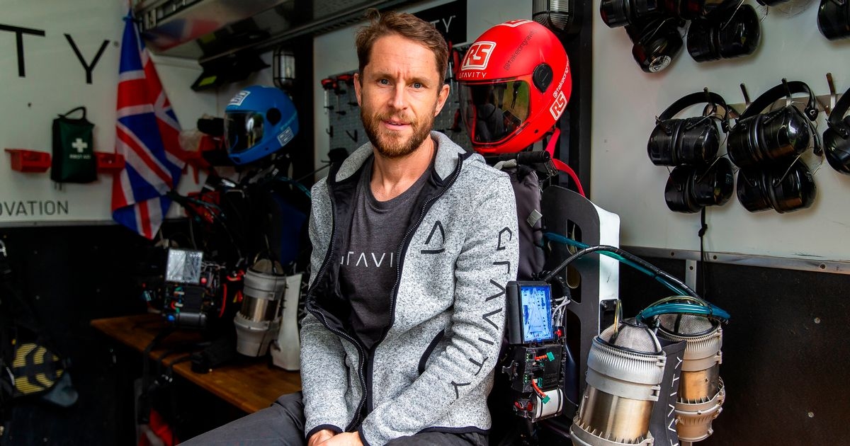 El 'Iron Man' del Reino Unido exige una importante reestructuración del currículo escolar tras una tragedia familiar