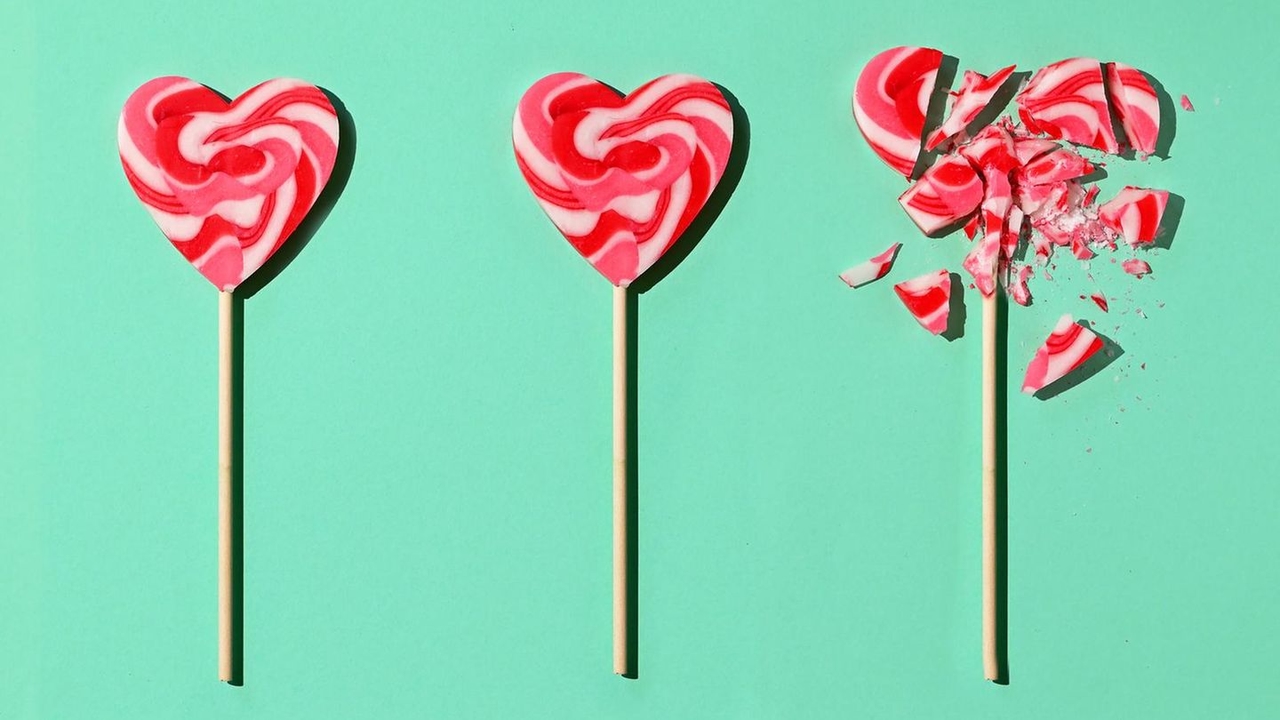 Dangerous Romance: Why we lose two friendships for every romantic relationship