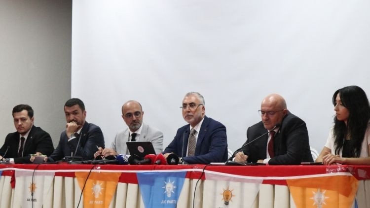 Ministro Işıkhan: La tasa de desempleo bajó al 8 por ciento