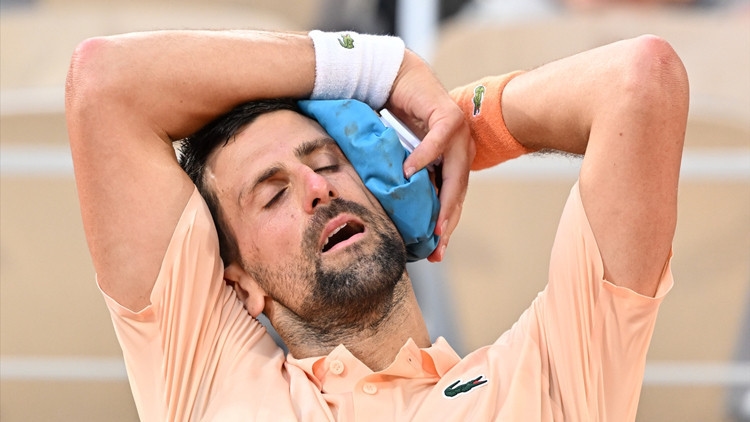 Djokovic, Fransa Açık'a 3. turda veda etti!