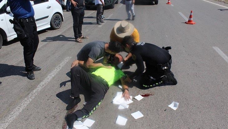 Unlicensed motorcyclist crashes into police officer! He disobeyed the 'stop' warning
