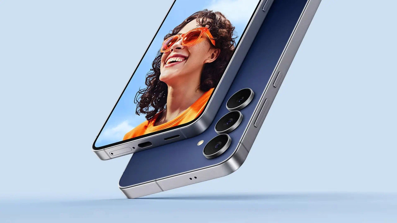 iPhone Air'ın zorlu bir rakibi var: Bu Samsung telefonu yarı fiyatına ve neredeyse aynı incelikte.