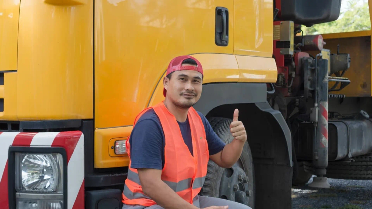 The case of a town in Lleida with 1,000 inhabitants where foreigners come to become truck drivers.