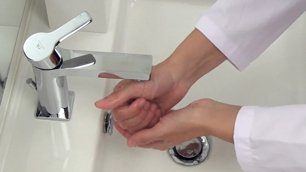 Nurses emphasize that proper handwashing prevents half of all infectious diseases.
