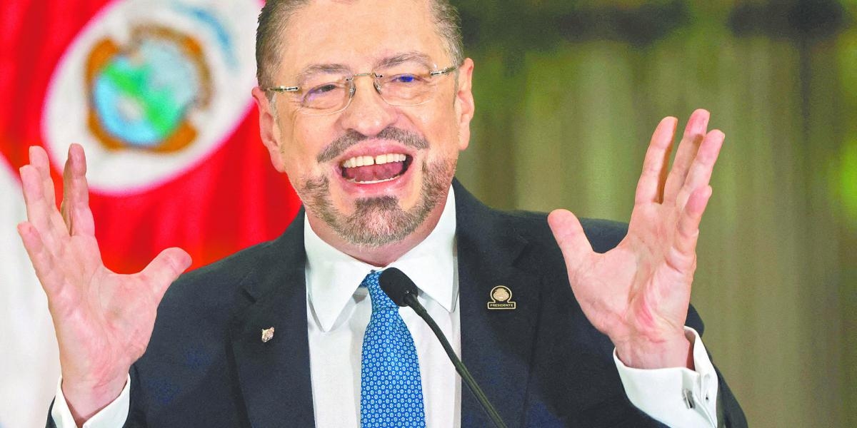 Mahkeme, Kosta Rika Devlet Başkanı'nın dokunulmazlığının kaldırılmasını talep ediyor