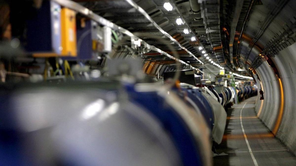 CERN, evrende neden antimaddeden daha fazla madde bulunduğunu anlama konusunda ilerleme kaydediyor.