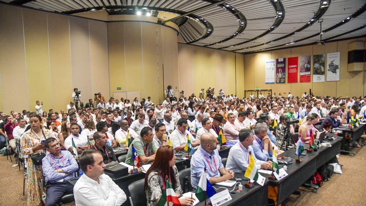 Mayors reiterate their call for the approval of the Competition Law at the Fedemunicipios summit.