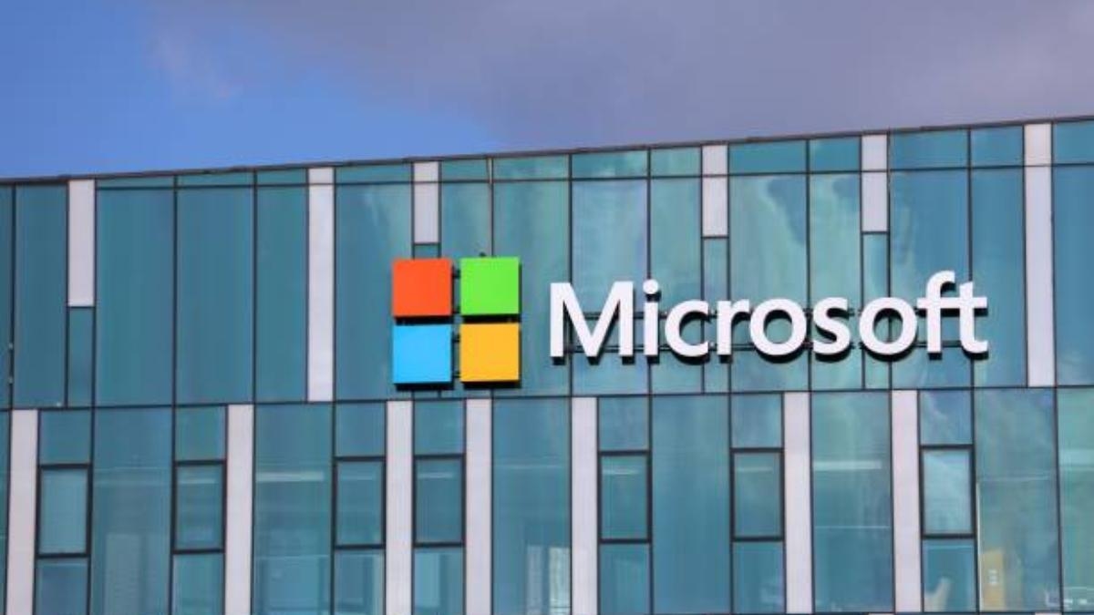 Раскрыта амбициозная причина увольнений 9000 сотрудников Microsoft.