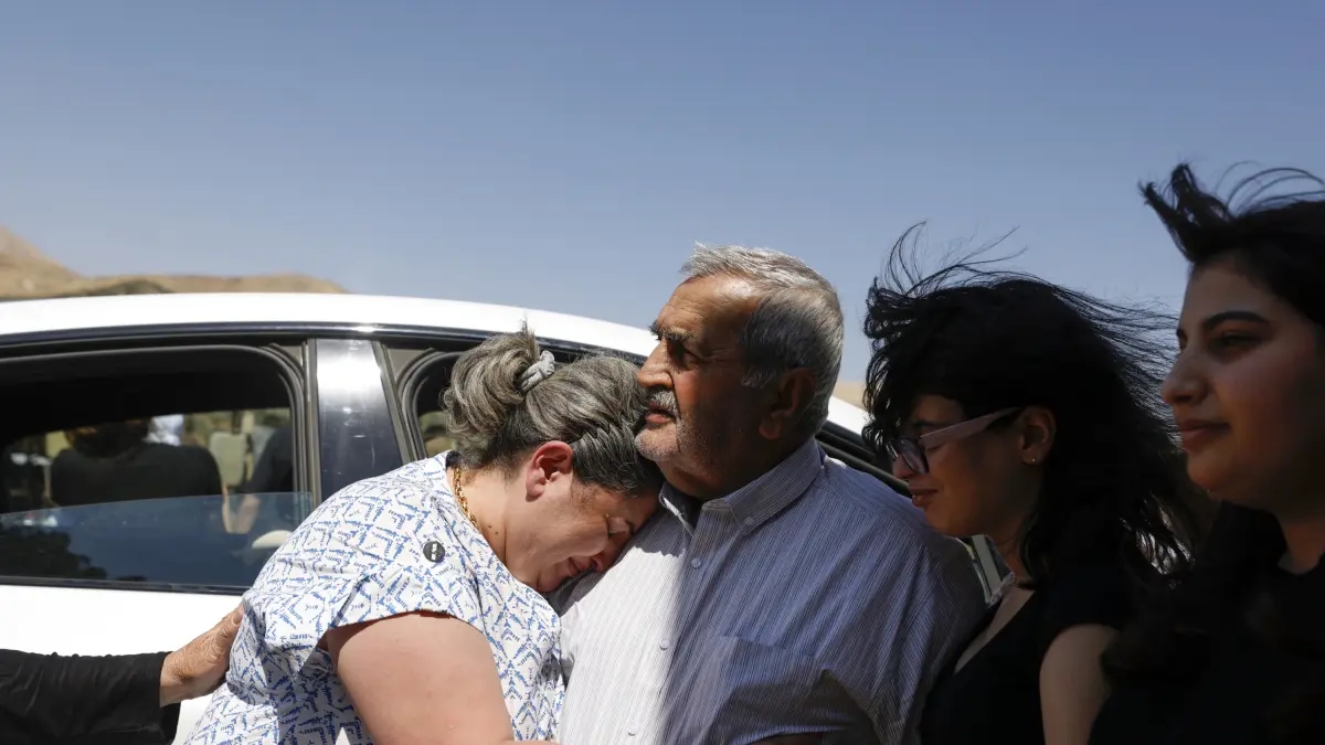 Benjamin Netanyahu dice que el alto el fuego en Siria 'se logró con el uso de la fuerza', mientras aumenta el balance de muertos a 516 personas