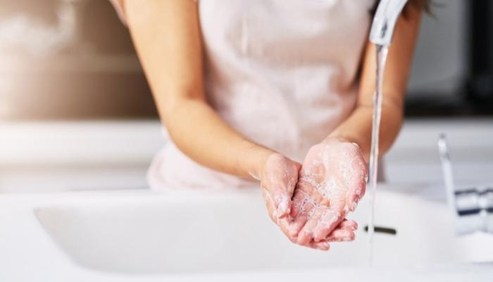 Peligro en las manos: ¡Las enfermedades están al alcance de nuestros dedos! Los expertos advierten: «Debemos lavarnos las manos con frecuencia para una vida saludable»