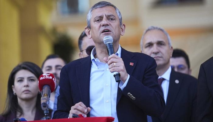 Лидер CHP Озгюр Озель рассказал об операции по «секретному сейфу», проведенной в муниципалитете Газиосманпаша: «Все, что они смогли найти, это печать муниципалитета! Ни одной лиры денег»