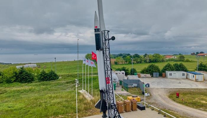 Двухступенчатая гибридная ракета DeltaV побила рекорд, достигнув высоты более 200 км