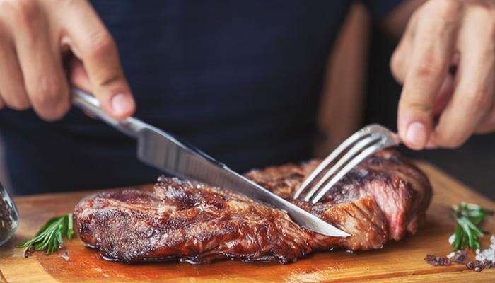 Striking research: Does eating too much meat cause cancer? Is there a connection between meat consumption and cancer?