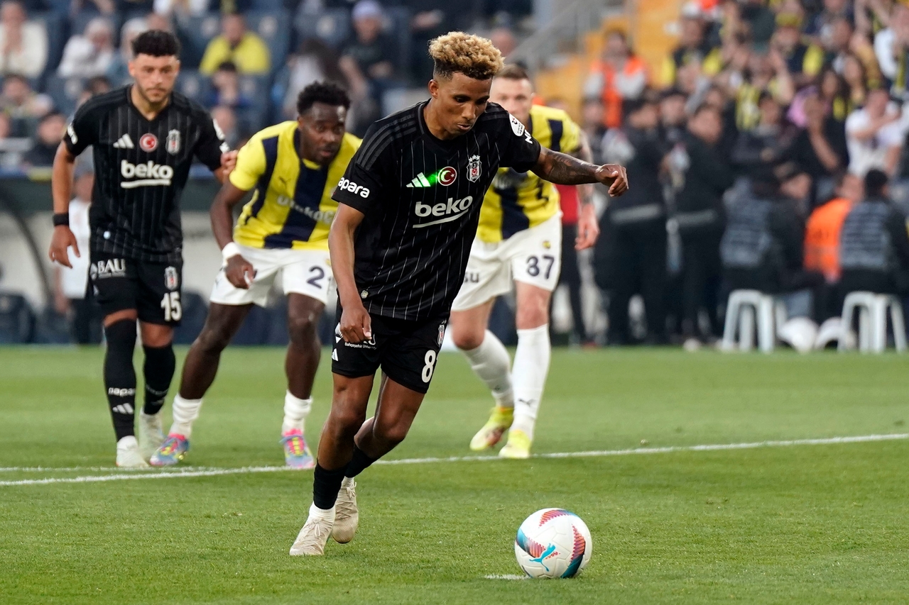 PFDK fines Fenerbahçe and Beşiktaş