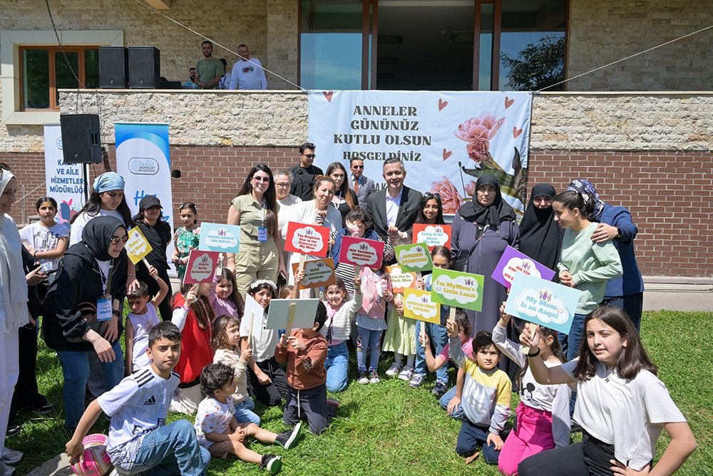 Mothers from Esenyurt came together at a picnic organized by the municipality