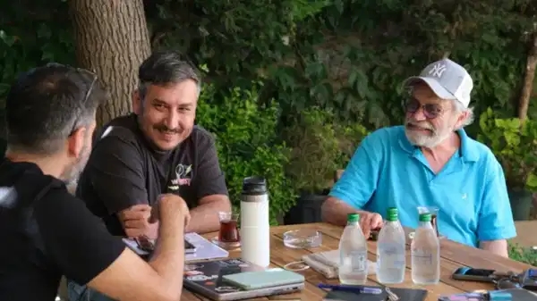 ¡Haluk Bilginer y Feyyaz Yiğit se unen para la misma película! Ya se han anunciado el título y la fecha de estreno...