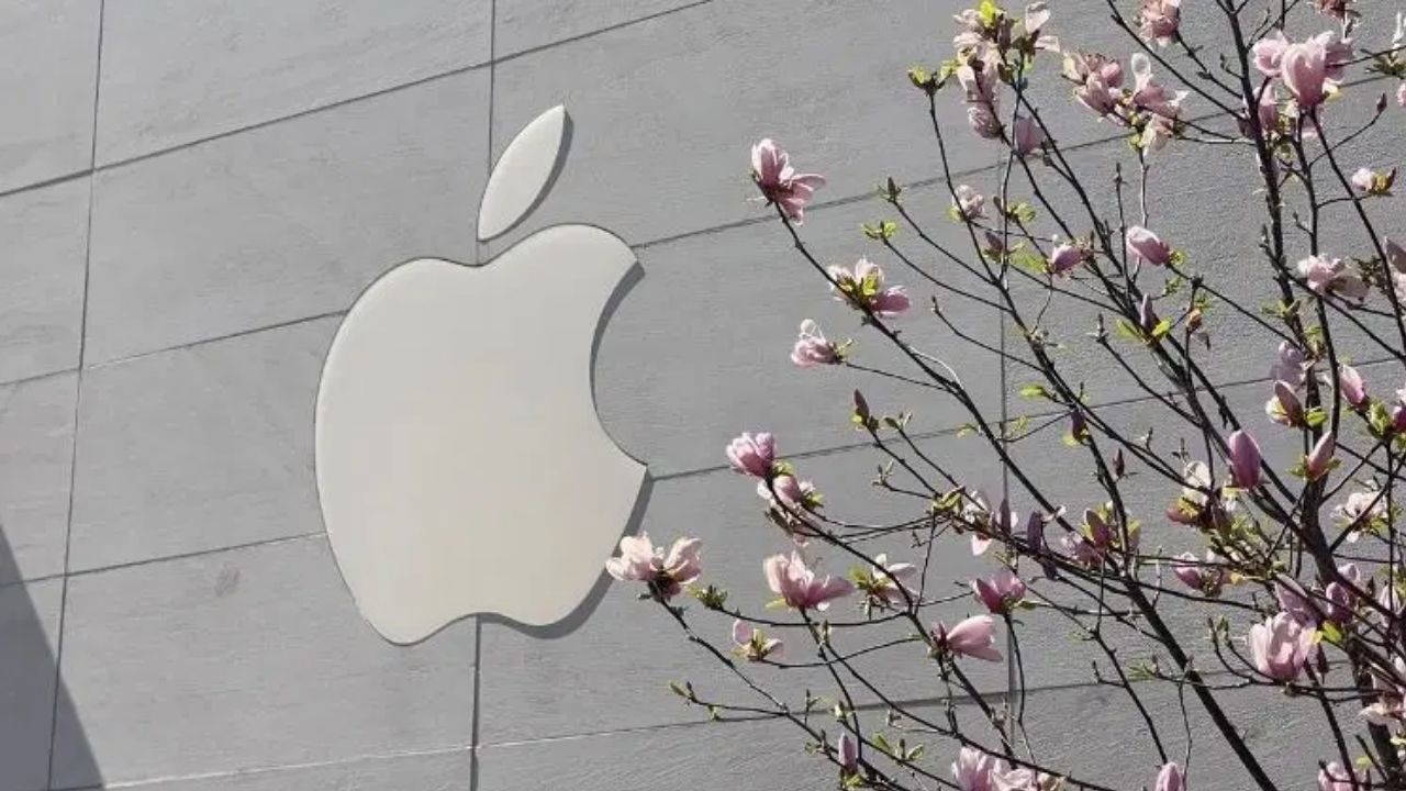 Apple has special plans: From Siri to affordable MacBook, here's what's new this week