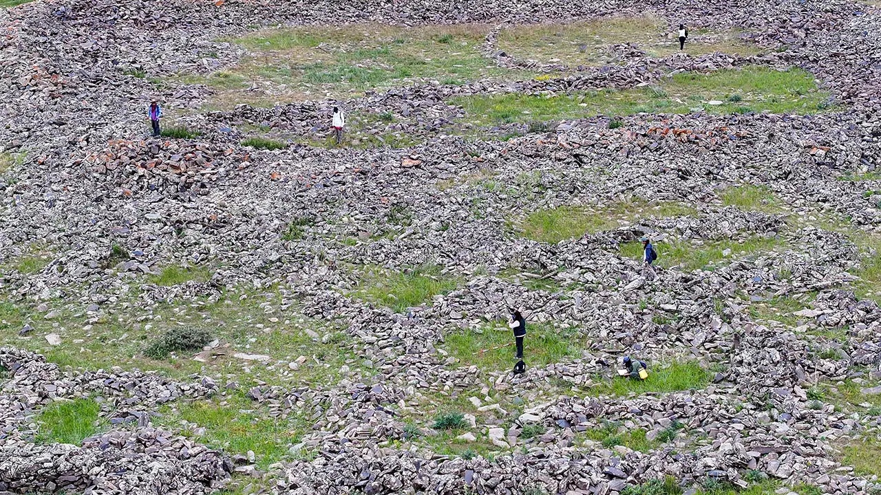 Burgruine mit 50 Zimmern in Van entdeckt