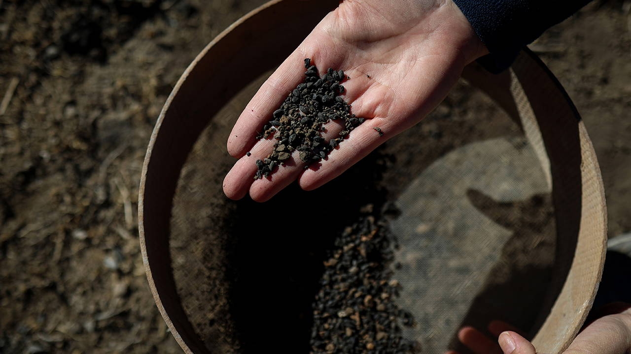 In Van wurden 5.000 Jahre alte, verkohlte Gerstenkörner gefunden.