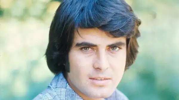 El inolvidable protagonista de Yeşilçam, Tarık Akan, es conmemorado en el noveno aniversario de su muerte.