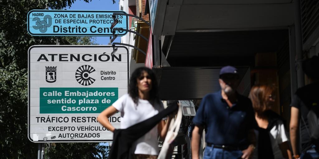 El 60% de las ciudades de Madrid incumple las restricciones al coche obligatorias
