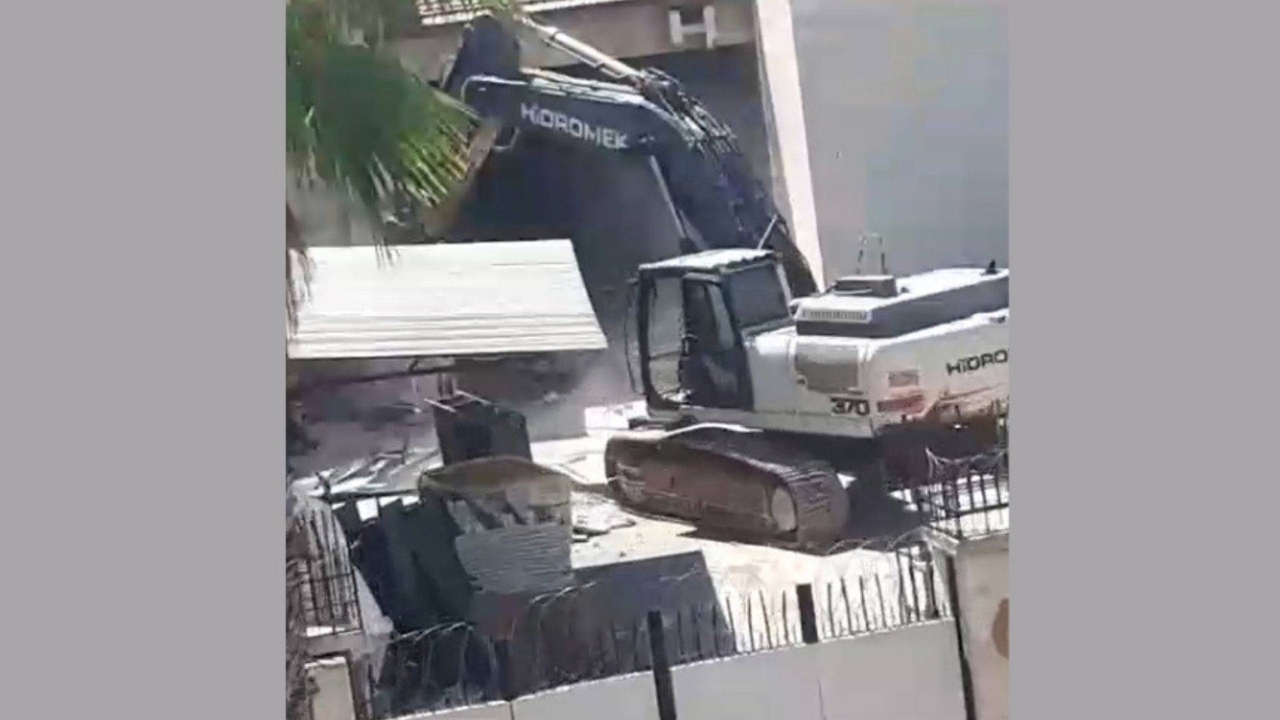 Comienza la demolición ilegal en el Museo de Antalya