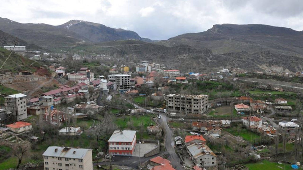 1 ilçede 38 köye girmek yasak