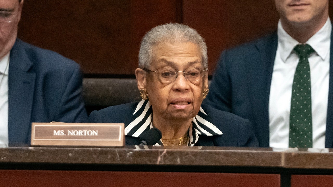 Eleanor Holmes Norton, eine 88-jährige Kongressabgeordnete der Demokraten, wurde in ihrem Haus in Washington von einem falschen „Reinigungstrupp“ betrogen.