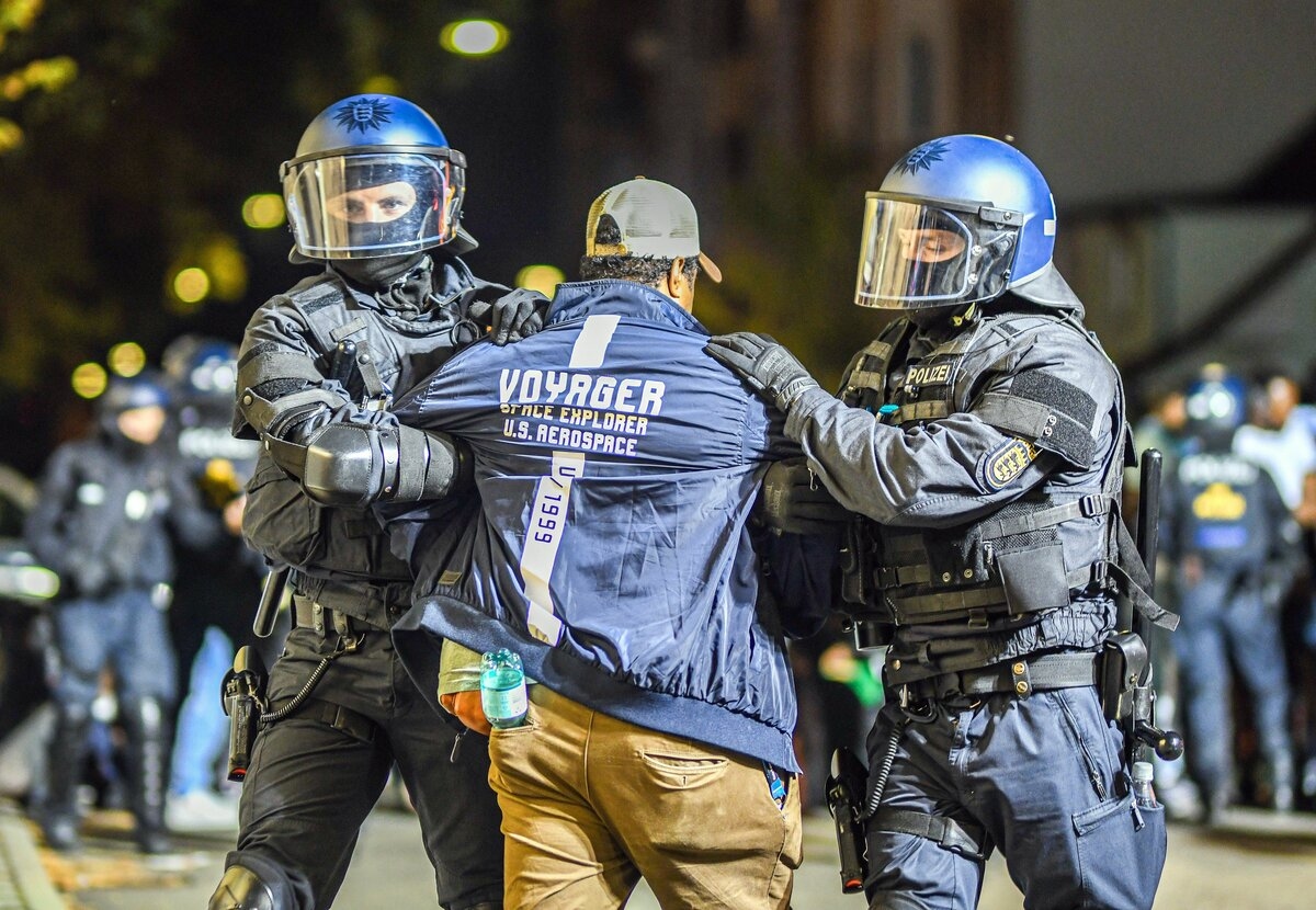 Federal Prosecutor’s Office Investigations: Terrorist Group or Peaceful Brigade?