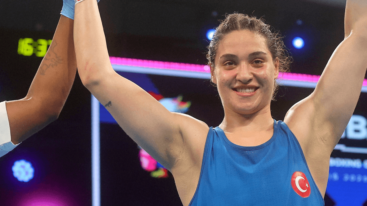 Büşra Işıldar steht im Finale der Boxweltmeisterschaft!