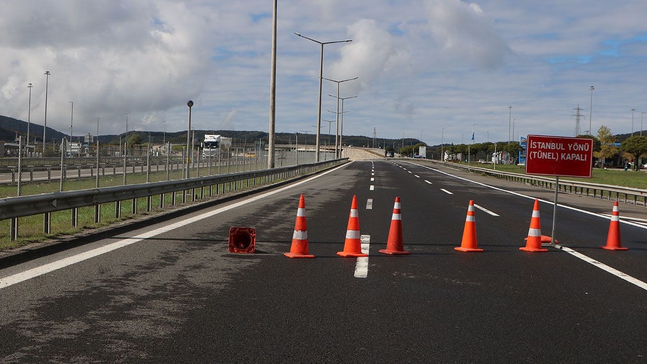 Those using the Bolu Mountain Tunnel towards Istanbul should be careful! It will be closed during these hours.